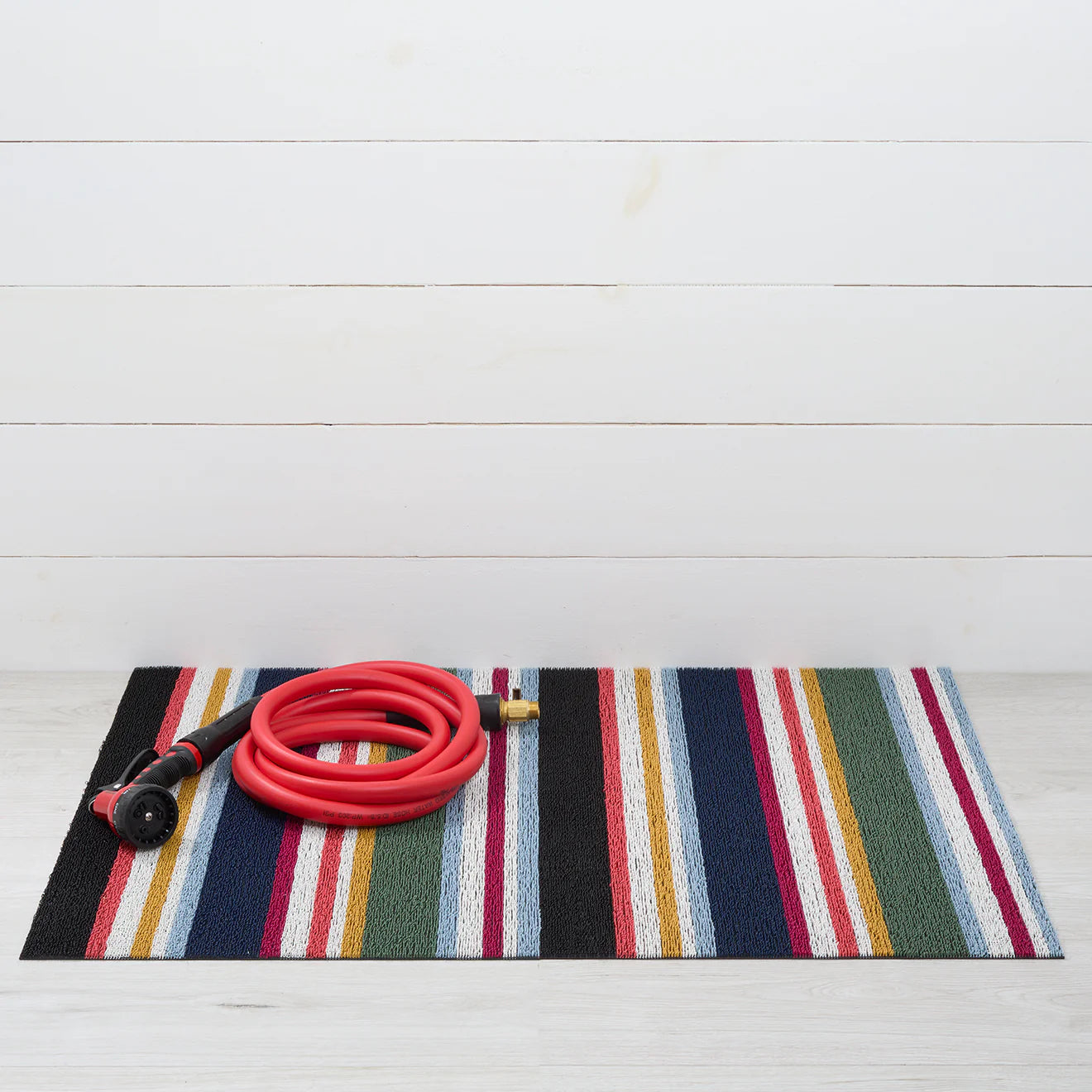 Shuffle Stripe Shag Utility in Petunia - 24 x 36