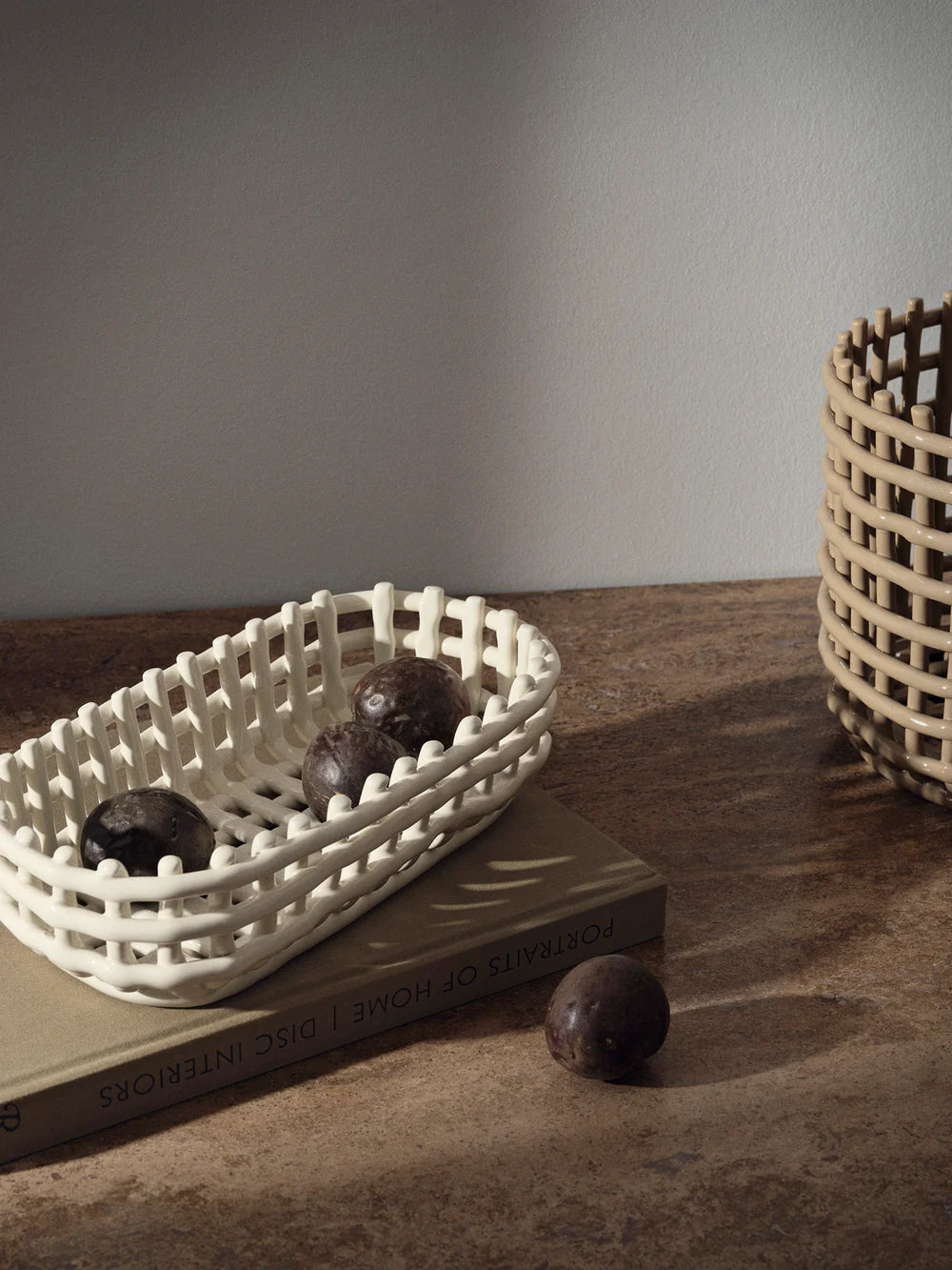 Ceramic Basket - Oval - white