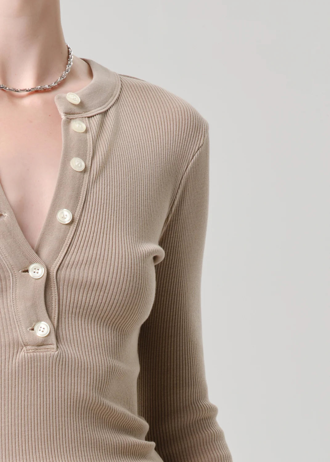 Varra Henley - Sandatlas