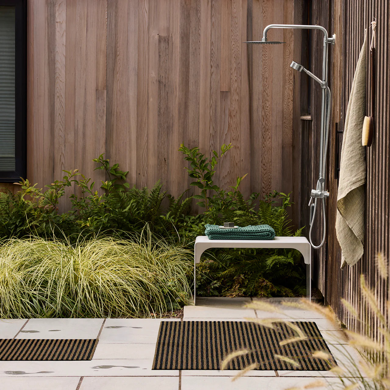 Breton Stripe Shag Utility in Coast - 24 x 36