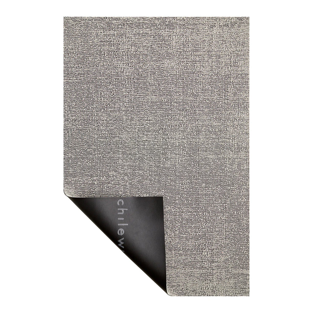 Solid Shag Utility in Snow - 24 x 36