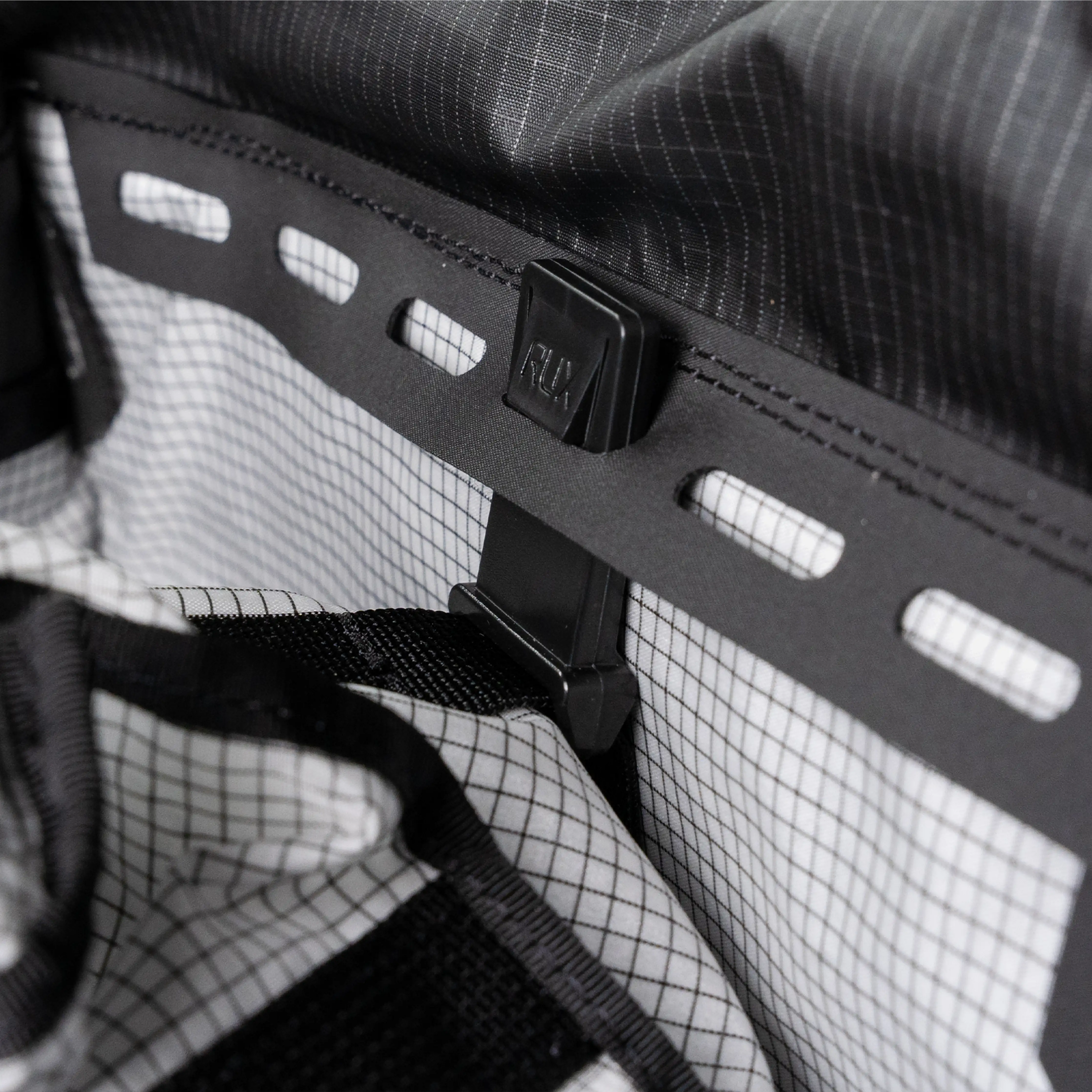 RUX Duffle Box - 75L