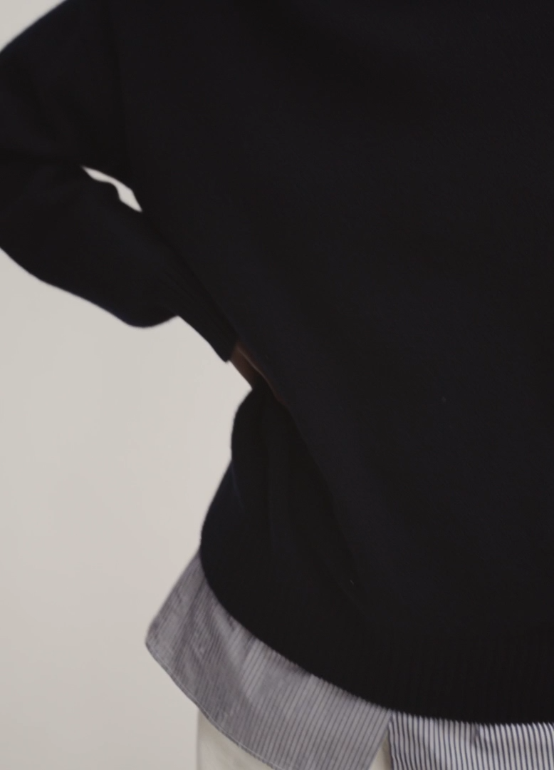 Innes Slouch Crewneck - Navy
